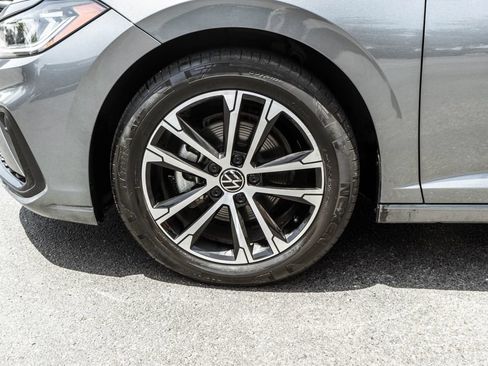 Used 2025 Volkswagen Jetta Sport FWD image 27