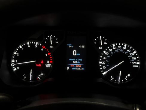 Used 2024 Toyota Tundra SR AWD/4WD image 39