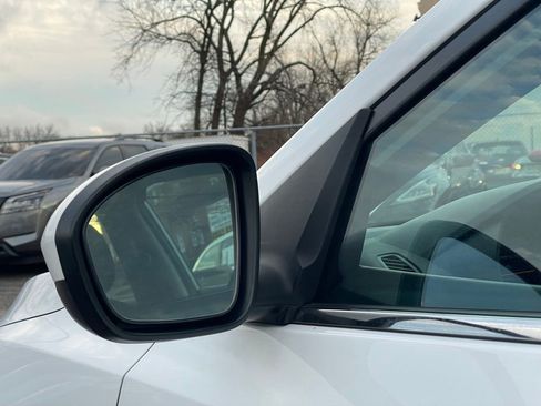 Certified 2023 Nissan Sentra SV image 24