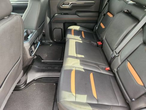 Used 2023 GMC Sierra 1500 AT4 w/ AT4 Premium Package AWD/4WD image 30
