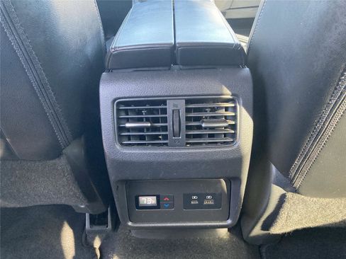 Used 2021 Nissan Rogue SL w/ Premium Package image 25