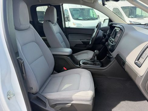 Used 2020 Chevrolet Colorado W/T w/ WT Convenience Package RWD image 15