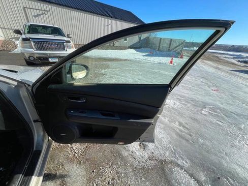 Used 2009 MAZDA MAZDA6 s Grand Touring w/ Moonroof & Bose Pkg image 28