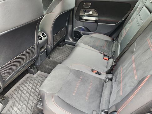 Used 2024 Mercedes-Benz GLB 250 GLB 250 image 29