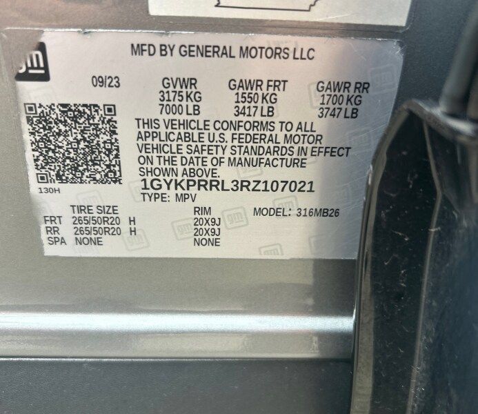 Certified 2024 Cadillac Lyriq Luxury AWD/4WD image 7