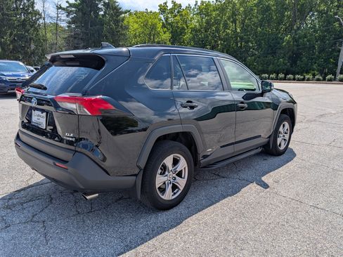 Used 2023 Toyota RAV4 XLE w/ Convenience Package AWD/4WD image 3