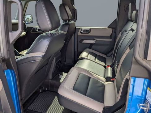 Used 2023 Ford Bronco Wildtrak AWD/4WD image 12