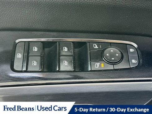 Used 2022 Nissan Pathfinder SL AWD/4WD image 25
