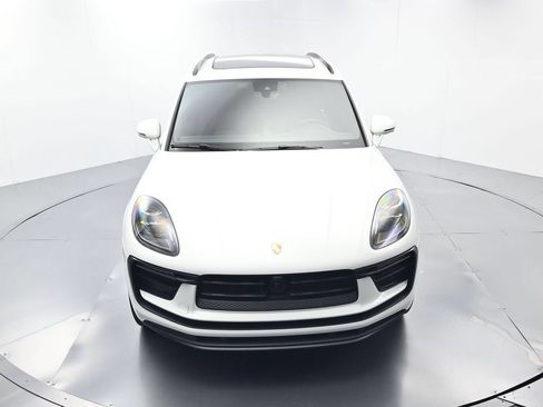 Certified 2026 Porsche Macan AWD/4WD image 43