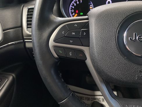 Used 2018 Jeep Grand Cherokee Limited image 21