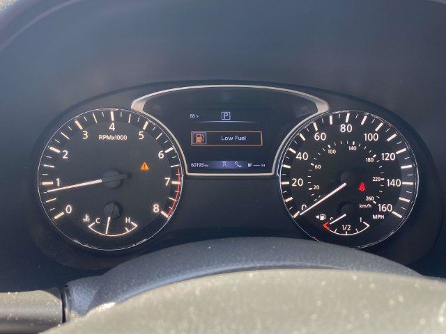 Used 2020 Nissan Pathfinder SL FWD image 18