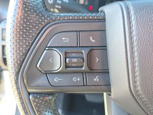 Used 2025 Toyota Tacoma SR image 25