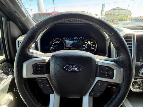 Used 2016 Ford F150 Lariat w/ Equipment Group 502A Luxury AWD/4WD image 13