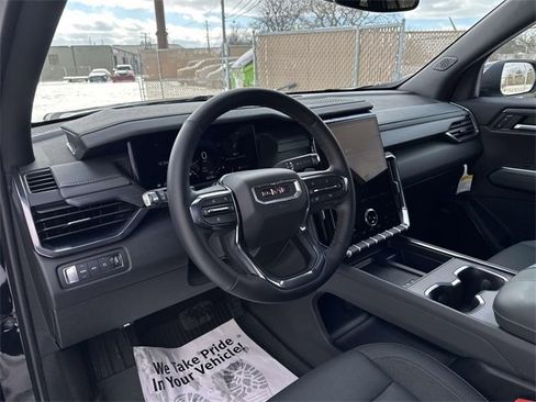 Used 2024 GMC Acadia AT4 w/ LPO, Floor Liner Package image 19