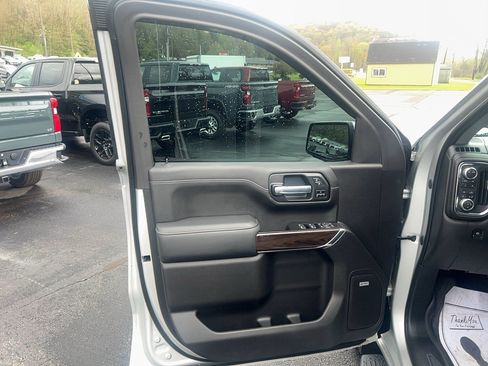 Used 2020 GMC Sierra 1500 SLT w/ SLT Premium Plus Package AWD/4WD image 13