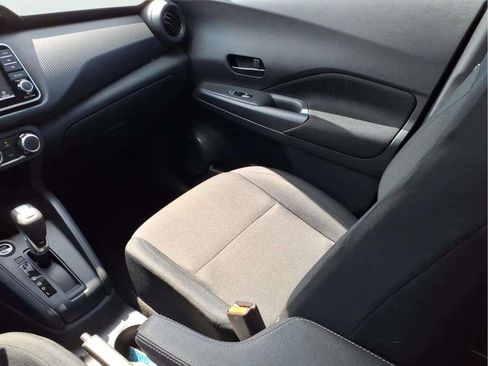 Used 2025 Nissan Kicks Play S image 13