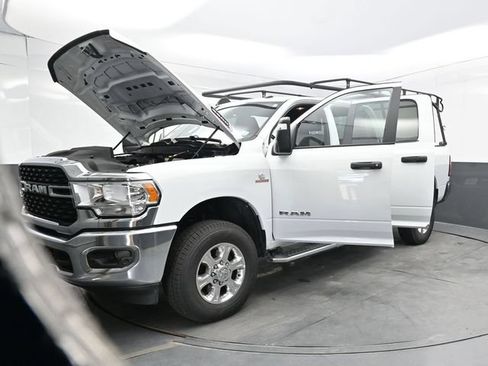 Used 2023 RAM 2500 Big Horn w/ Level 1 Equipment Group AWD/4WD image 33