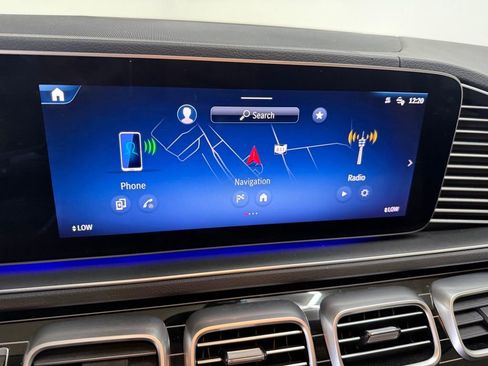 Used 2024 Mercedes-Benz GLS 580 4MATIC image 31