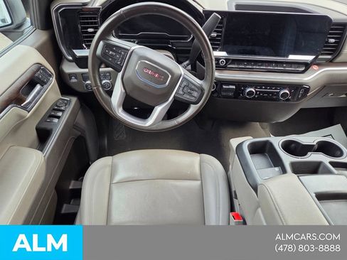 Used 2025 GMC Sierra 1500 SLT RWD image 7
