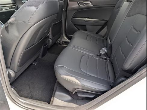 New 2026 Kia Sportage SX FWD image 8