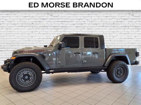 Used 2021 Jeep Gladiator Rubicon image 2