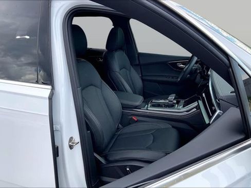 Used 2025 Audi Q7 3.0T Prestige AWD/4WD image 7