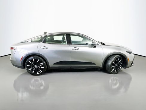 Used 2025 Toyota Crown Platinum image 8