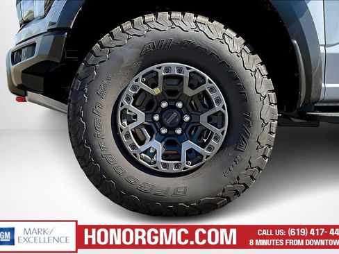 Used 2025 Ford F150 Raptor w/ Equipment Group 803A Raptor R AWD/4WD image 32