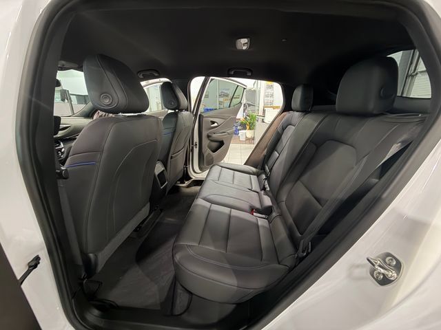 Used 2024 Buick Envista Sport Touring w/ Convenience I Package FWD image 12