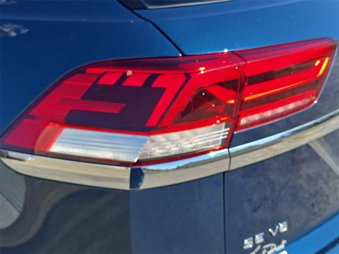 Used 2023 Volkswagen Atlas Cross Sport SE w/ Black Wheel Package image 30