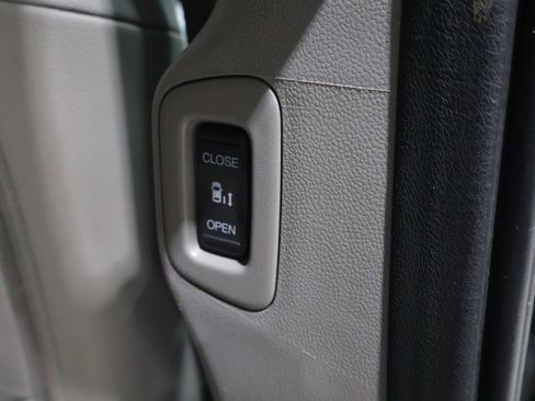 Used 2013 Honda Odyssey EX-L image 24