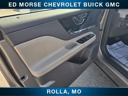 Used 2021 Lincoln Corsair AWD image 16