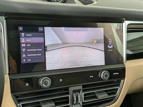 New 2026 Porsche Macan image 19