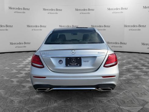 Certified 2019 Mercedes-Benz E 300 4MATIC image 4