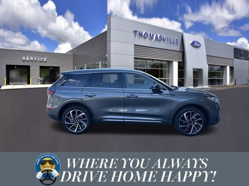 New 2024 Lincoln Corsair Reserve w/ Equipment Group 201A image 2