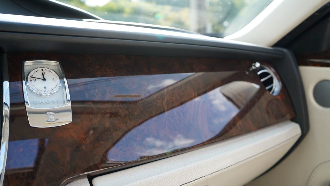 Used 2011 Rolls-Royce Ghost RWD image 80