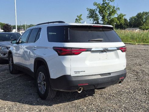 Used 2023 Chevrolet Traverse LT FWD image 4