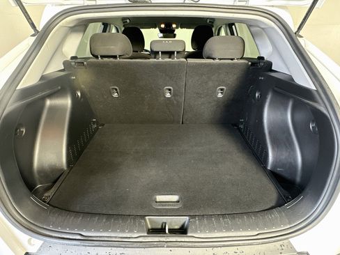 Used 2025 Hyundai Kona SEL FWD image 28