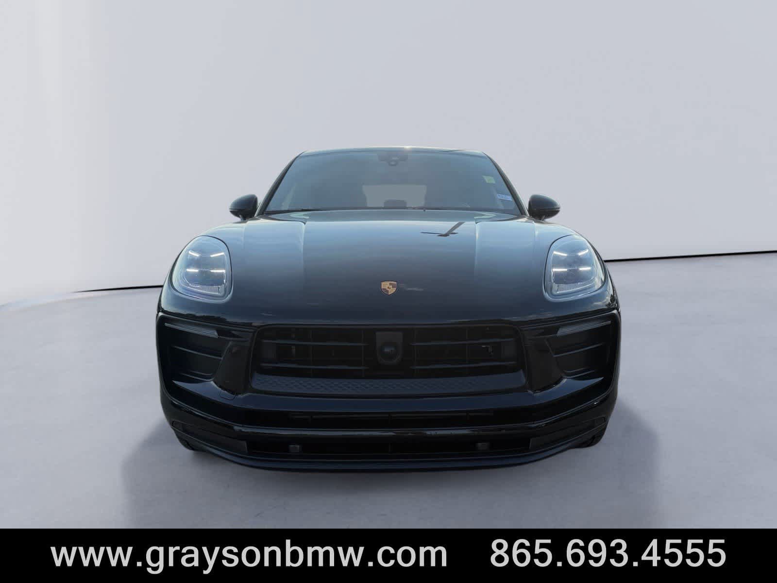 Used 2025 Porsche Macan AWD/4WD image 8