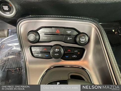 Used 2023 Dodge Challenger SXT RWD image 29
