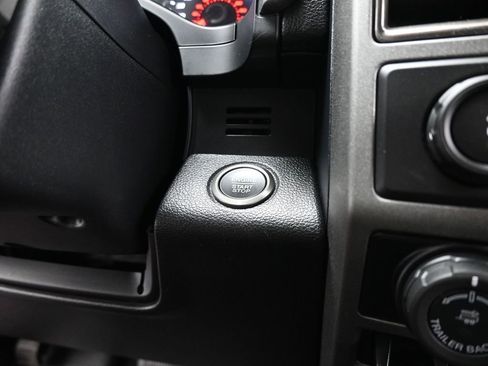 Certified 2017 Ford F150 Raptor w/ Equipment Group 802A Luxury image 18