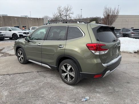 Used 2019 Subaru Forester Touring image 7