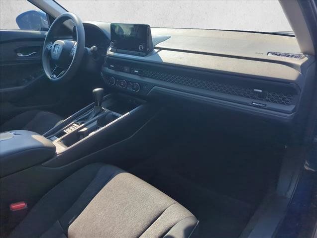 Used 2023 Honda Accord EX image 29