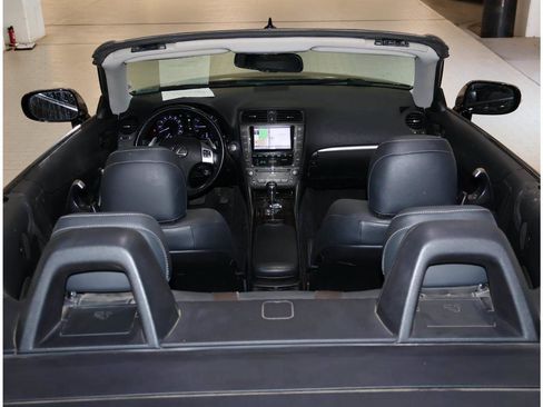 Used 2011 Lexus IS 250C RWD image 18