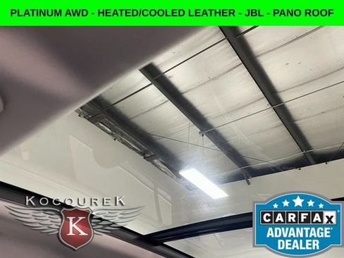 Used 2020 Toyota Highlander Platinum AWD/4WD image 19