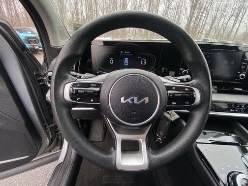 Used 2023 Kia Sportage LX image 34