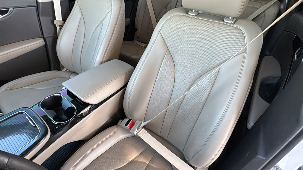 Used 2023 Lincoln Nautilus Reserve FWD image 23