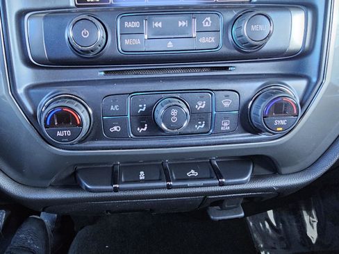 Used 2018 Chevrolet Silverado 1500 LT w/ All Star Edition image 26