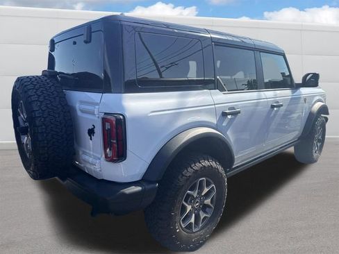 Used 2025 Ford Bronco Badlands AWD/4WD image 3