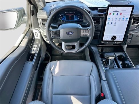 Used 2025 Ford F150 Lightning Flash image 23